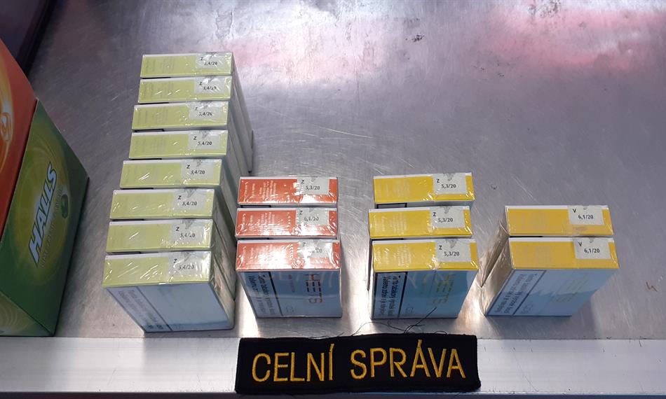 neznačené tábákové výrobky